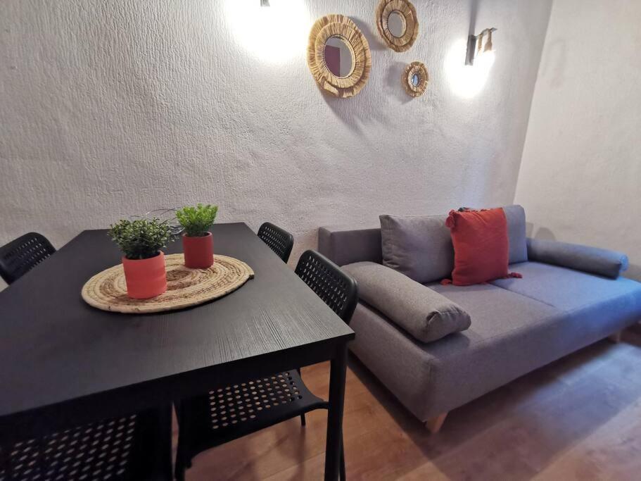 Centre Ville Montpellier - Appartement Au Coeur De L'Ecusson Esterno foto